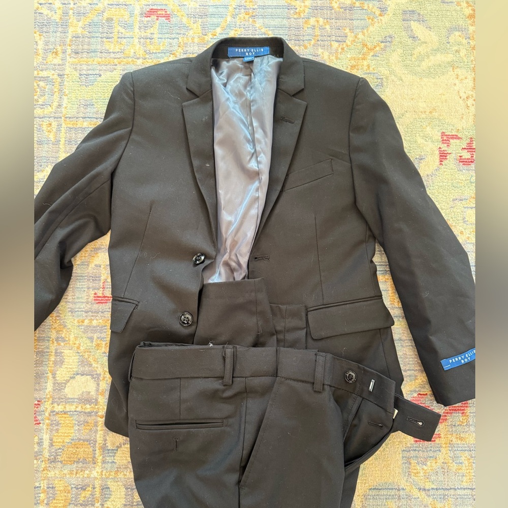 Boys Perry Ellis black suit boys 8